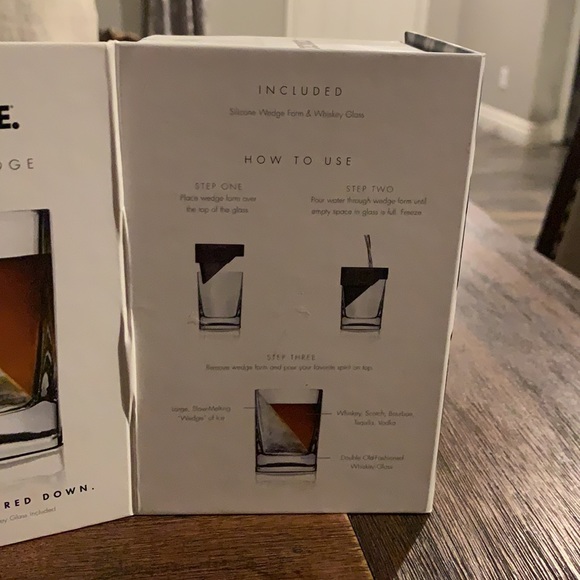 Corkcicle Whiskey Wedge - Picture 6 of 7